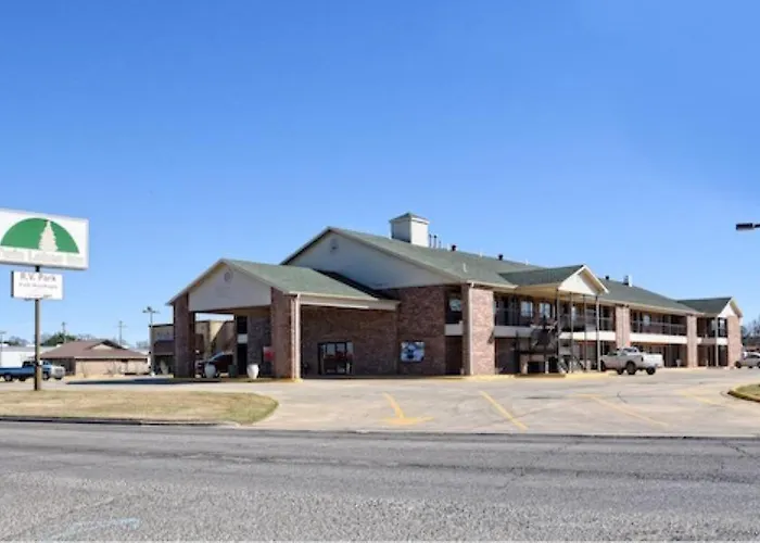 Twin Lakes Inn & Rv Park