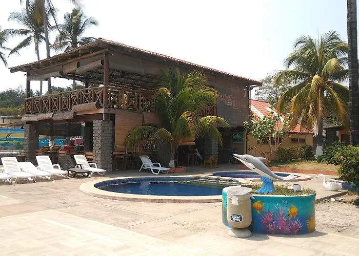 Punta Roca Surf Resort