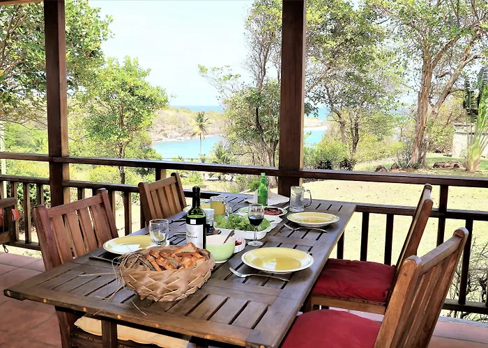 Two Bays Beach Villa, Apartment, And Studios