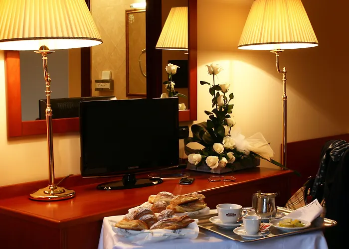 Hotel Tito Serrano'