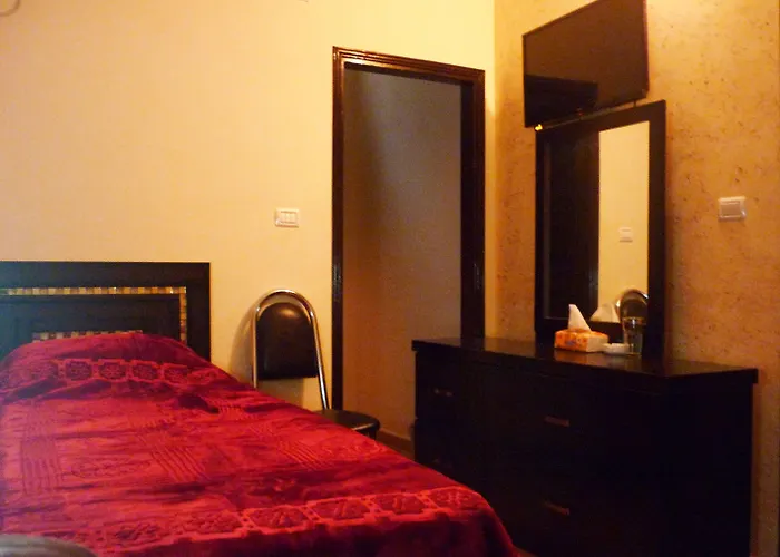 Isra Hotel