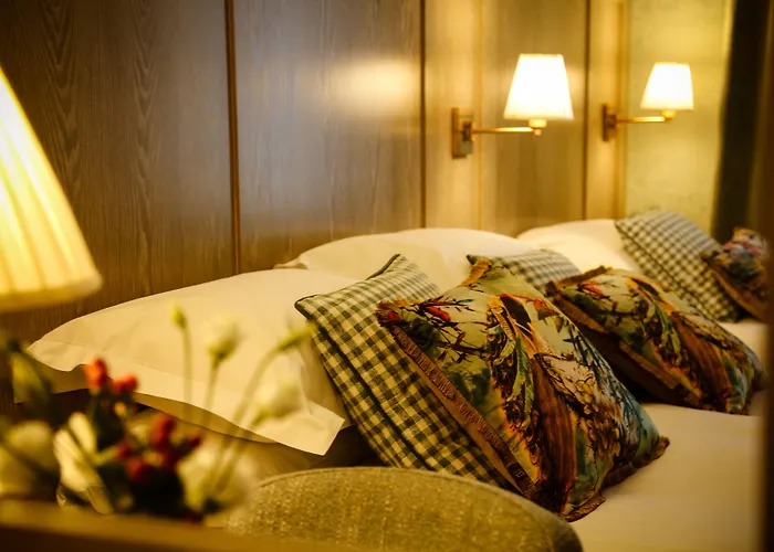 Avalon House Hotel