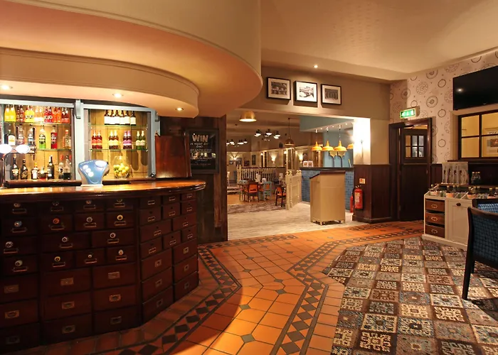 Half Moon, Sherborne By Marston'S Inns