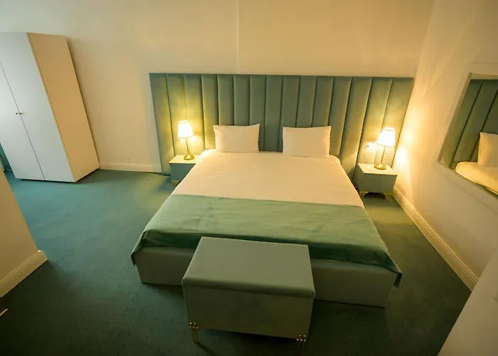 Hotel Queen Vera