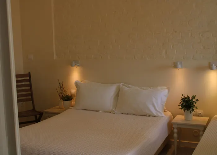 Zefiros Traditional Hotel