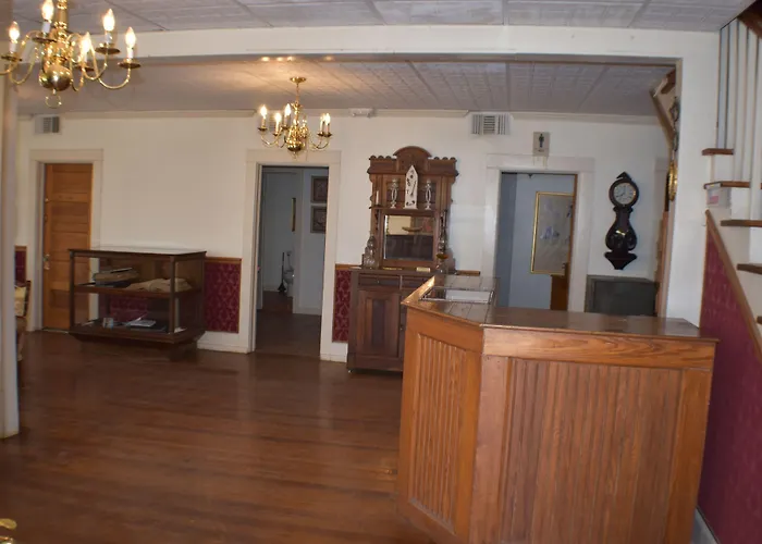 The Hotel Texan
