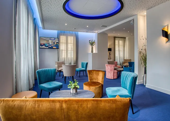 Hôtel Montaigne
