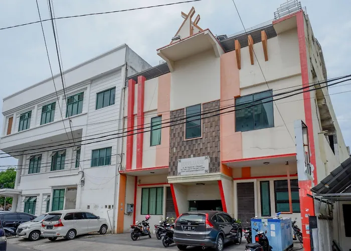Reddoorz Near Monumen Habibi Ainun