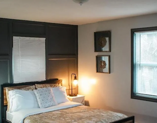 Washington Park Motel Deluxe Studio