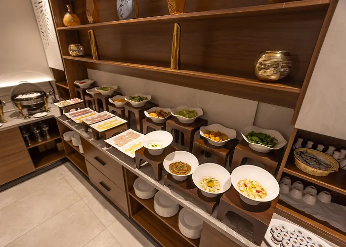 Skyline Hotel & Suites
