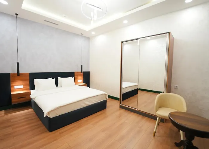 Avant Express Hotel Pool&Spa