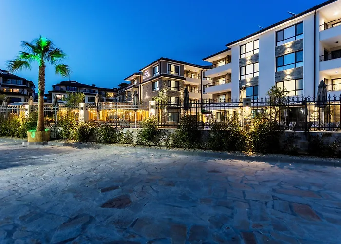 Natura All Seasons Boutique Hotel