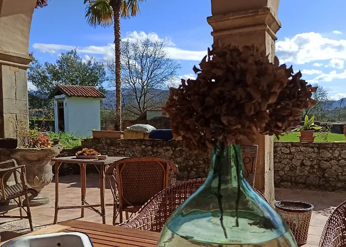 La Venta de Miyares