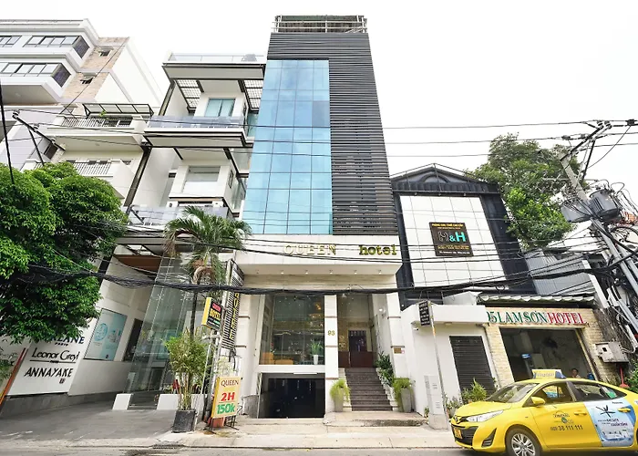 Queen Hotel Saigon Airport