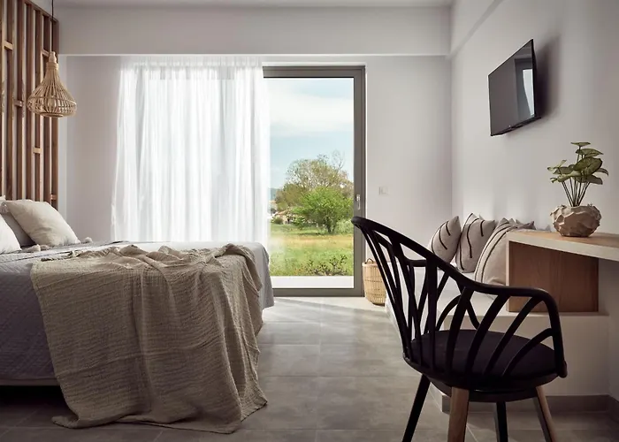 Cassiopeia Rooms & Suites