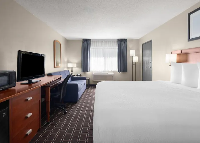 Travelodge By Wyndham Fargo