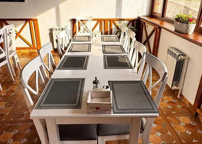 Cottage Chalet And Tours
