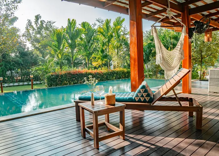 Farinda Resort&Pool Villa
