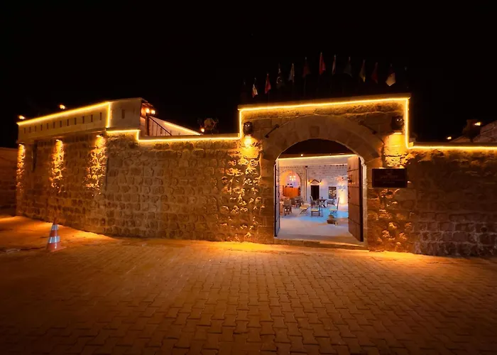 Sahmeran Otel & Cafe