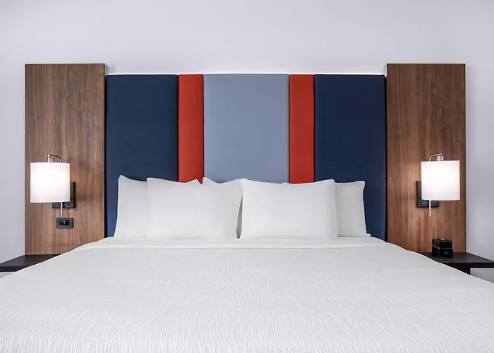 La Quinta By Wyndham Chelsea Birmingham
