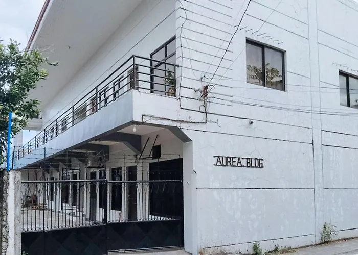 Reddoorz At Aurea Apartelle