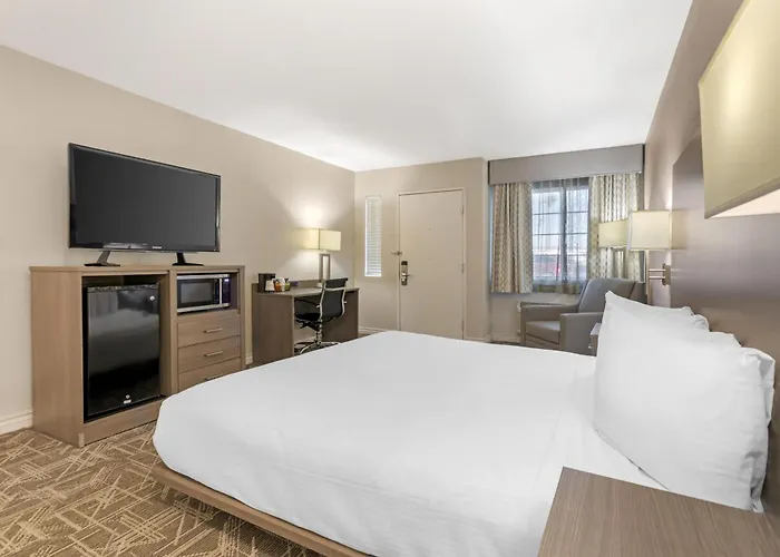 Best Western Kettleman City Inn & Suites