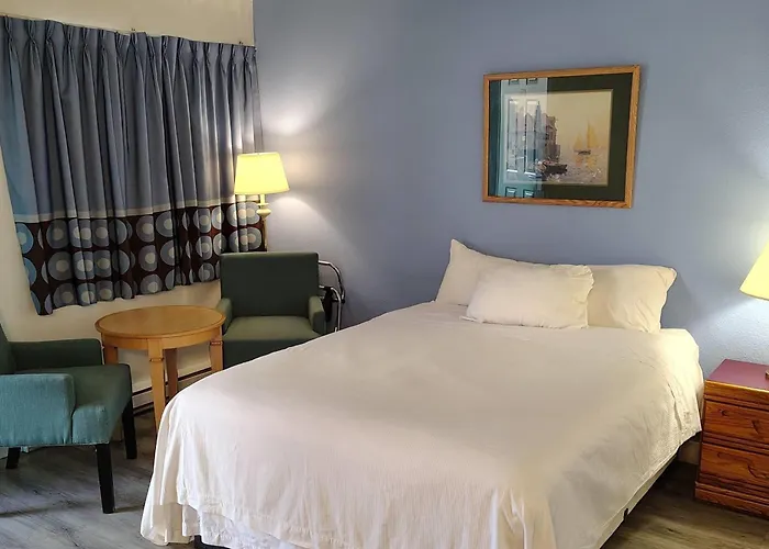Super 8 By Wyndham Sicamous Hotel