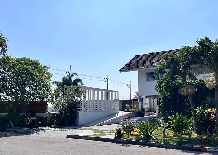 Bangsaphan Resort