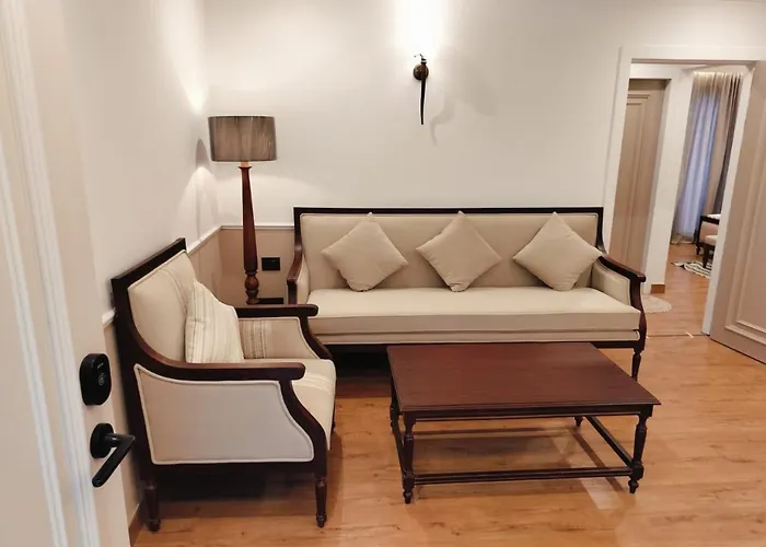 The Lanswood Estate