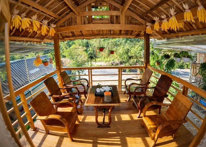 A Lử Homestay, Trek,Bus&Motobirke Yên Bái