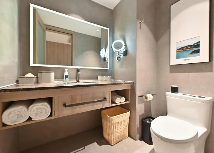Atour Hotel Dalian Zhongshan Square