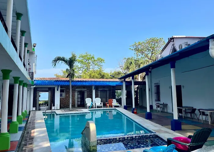 Chilamar Surf Lodge