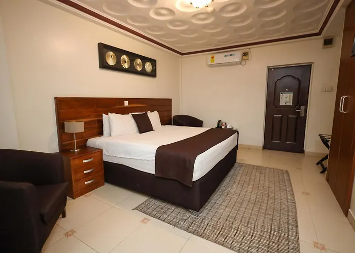 Airport West Hotel