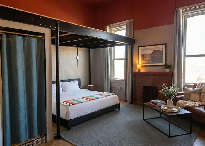 The Well Hotel & Taproom