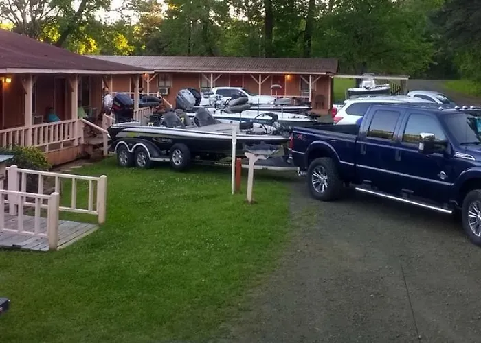 Country Inn Motel