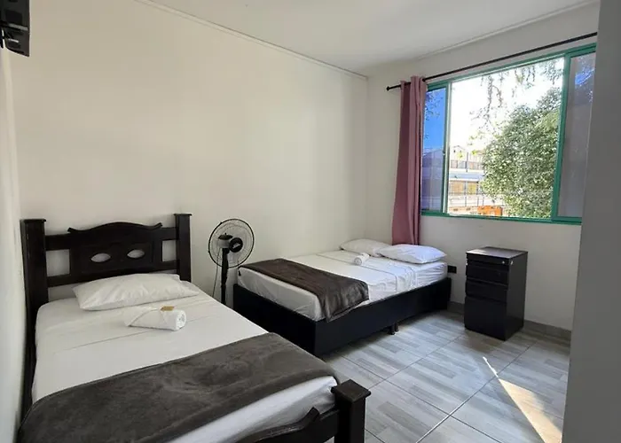 Hotel Puerto Dulce - La Virginia