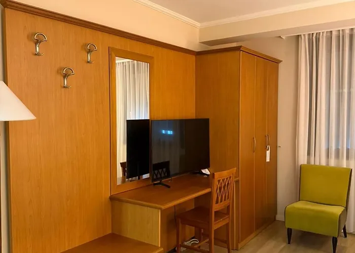 Arber Hotel