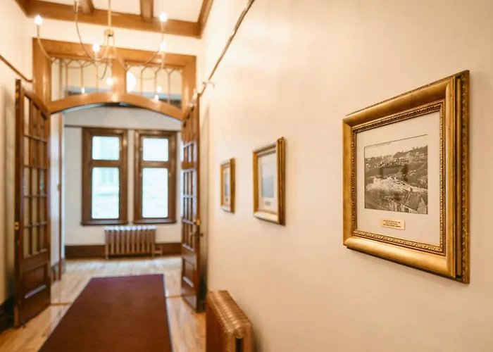 Hotel Chateau Cran Chaud Chicoutimi