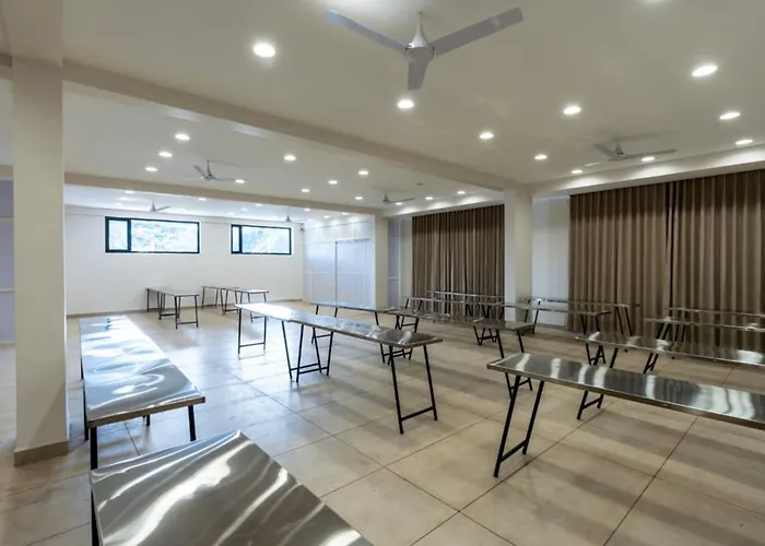 Avm Elite Suites Malur