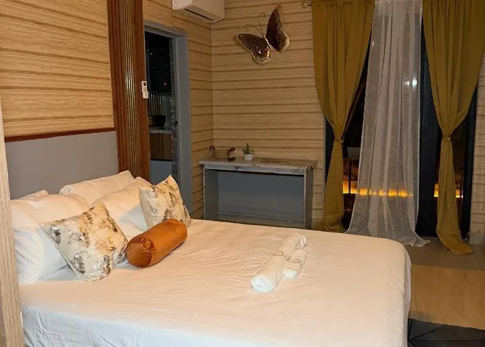 Chic Premium Hotel