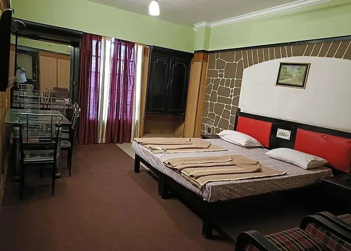 Hn Deluxe Lodge
