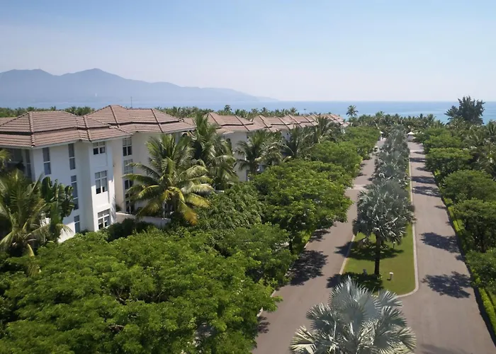 Abogo Premier Village Beachfront Da Nang