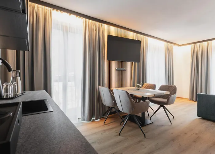 Falcon Suites Pure - Summercard Included