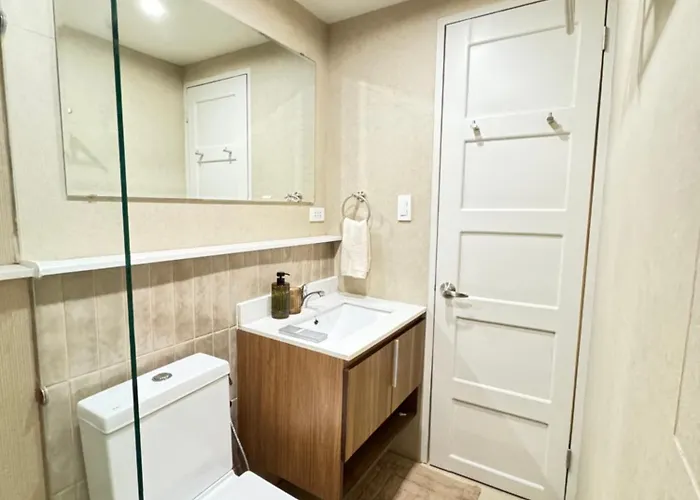 1413 Home Suites Arezzo Place Davao