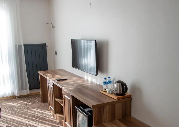The Life Nest Hotel