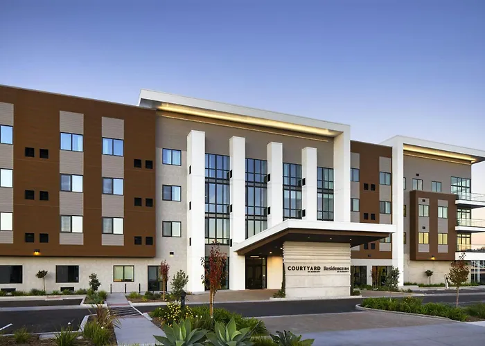Courtyard By Marriott Sand City Monterey