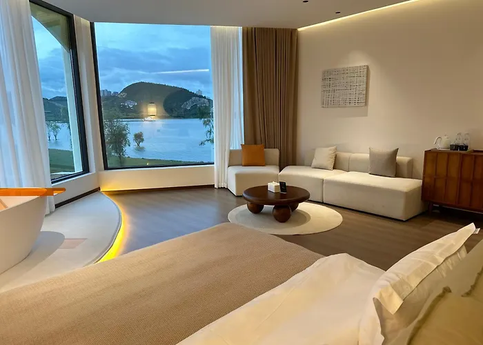 Dali Fanxi Manhai Holiday Guesthouse