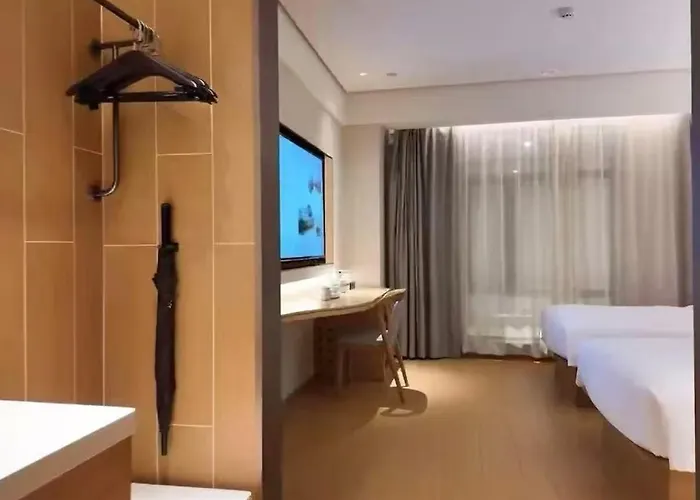 Ji Hotel Suzhou Guanqian Street Chayuanchang Metro Station