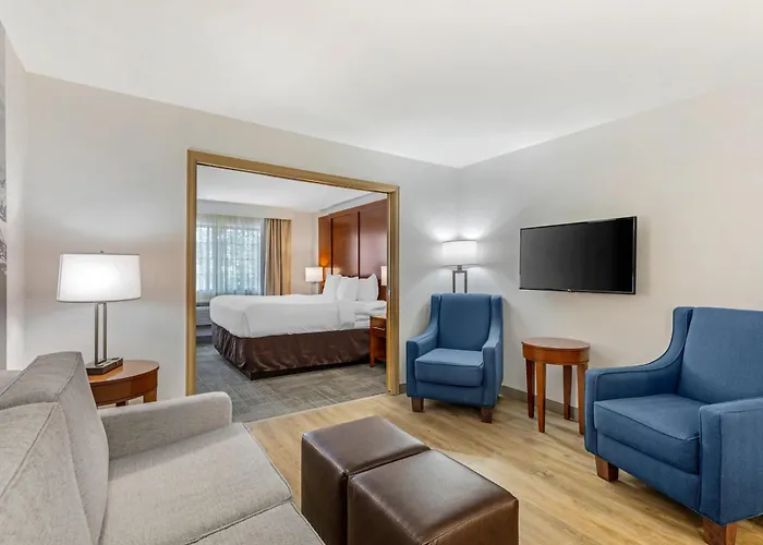 Comfort Suites Golden West On Evergreen Parkway