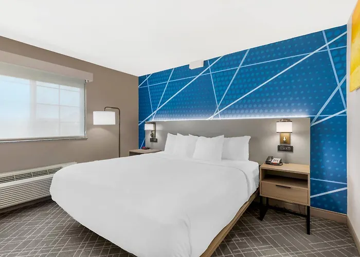 Comfort Inn Ballard-Roosevelt